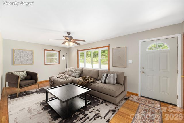 1140 Groundhog Road, Canton, NC 28716