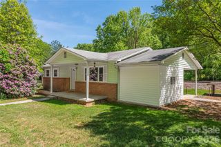 1140 Groundhog Road, Canton, NC 28716