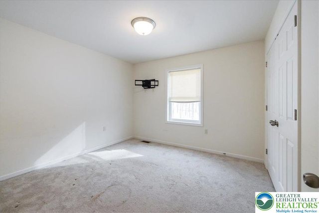 209 Buck Road, Price Twp, PA 18302