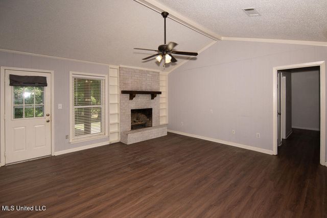 60 Summit Ridge Drive, Brandon, MS 39042