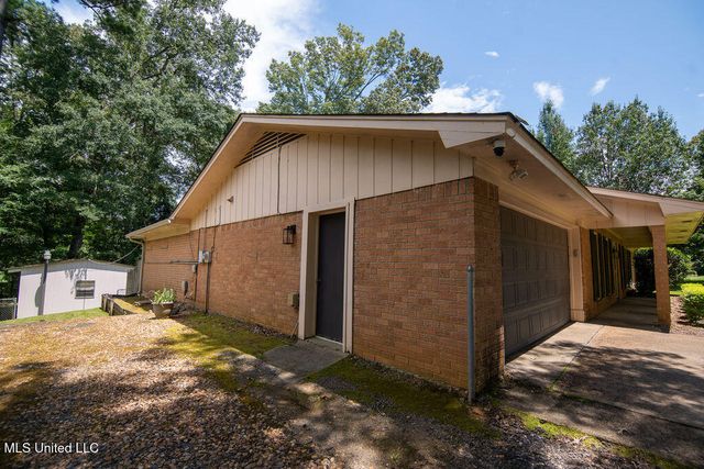 60 Summit Ridge Drive, Brandon, MS 39042