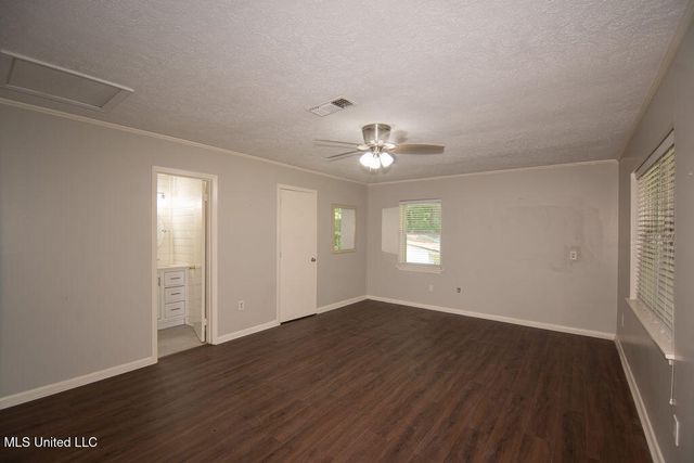 60 Summit Ridge Drive, Brandon, MS 39042