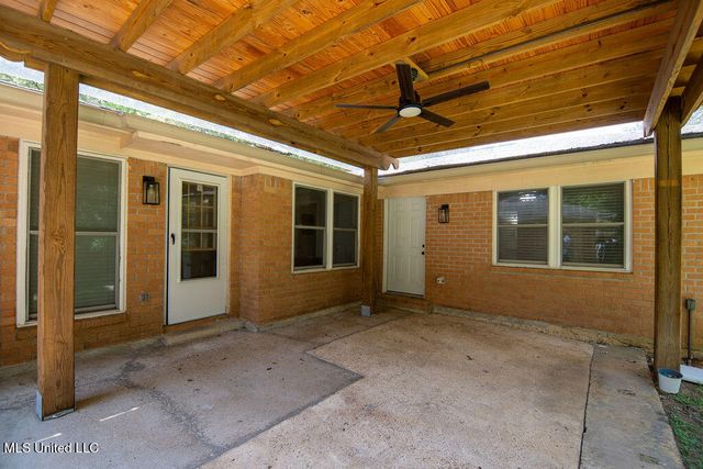 60 Summit Ridge Drive, Brandon, MS 39042