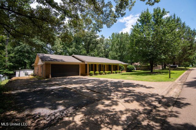60 Summit Ridge Drive, Brandon, MS 39042