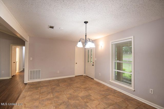 60 Summit Ridge Drive, Brandon, MS 39042