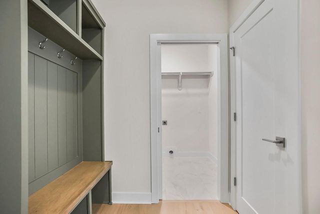 2509 W 175th Place, Overland Park, KS 66085