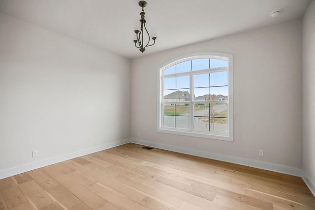 2509 W 175th Place, Overland Park, KS 66085