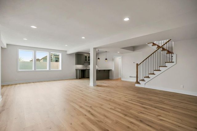 2509 W 175th Place, Overland Park, KS 66085