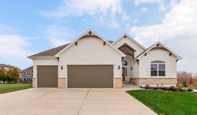 2509 W 175th Place, Overland Park, KS 66085