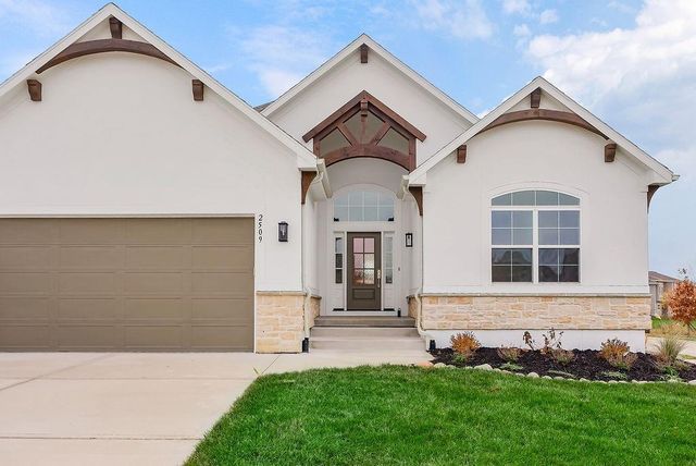 2509 W 175th Place, Overland Park, KS 66085