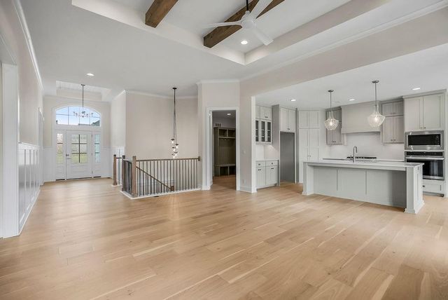 2509 W 175th Place, Overland Park, KS 66085