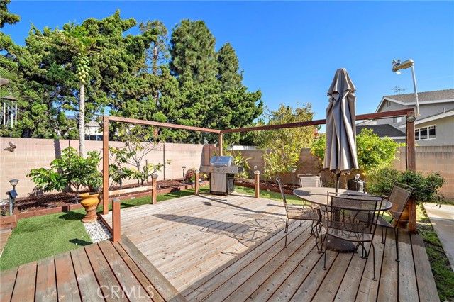 17075 Buttonwood Street, Fountain Valley, CA 92708