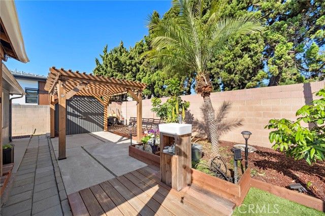 17075 Buttonwood Street, Fountain Valley, CA 92708