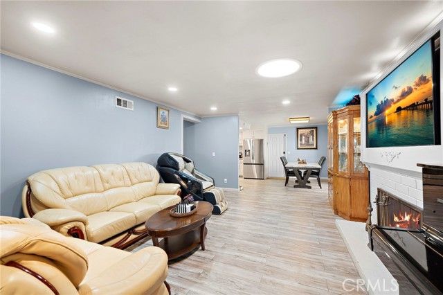 17075 Buttonwood Street, Fountain Valley, CA 92708