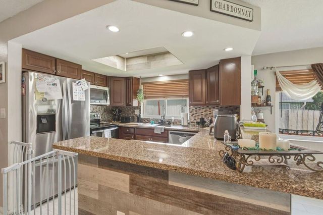 1387 S DISSTON AVENUE, Tarpon Springs, FL 34689