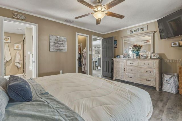1387 S DISSTON AVENUE, Tarpon Springs, FL 34689