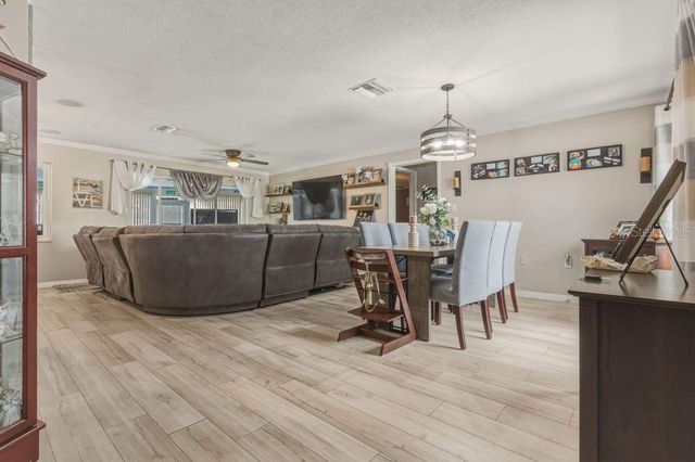 1387 S DISSTON AVENUE, Tarpon Springs, FL 34689