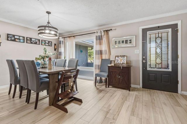 1387 S DISSTON AVENUE, Tarpon Springs, FL 34689