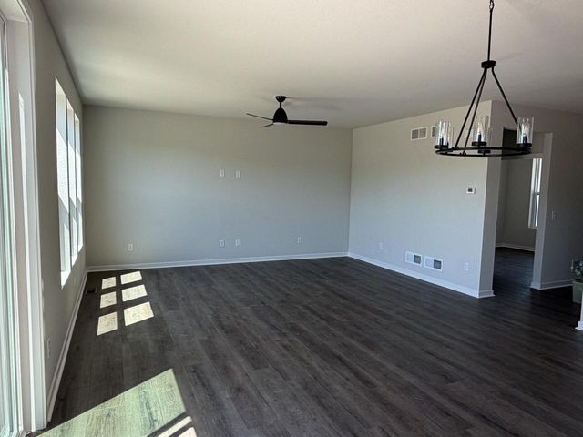 N101W16895 Tanglewood DRIVE, Germantown, WI 53022