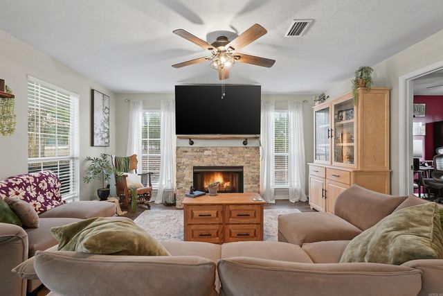 59 Ball Hill Rd, Greenbrier, AR 72058