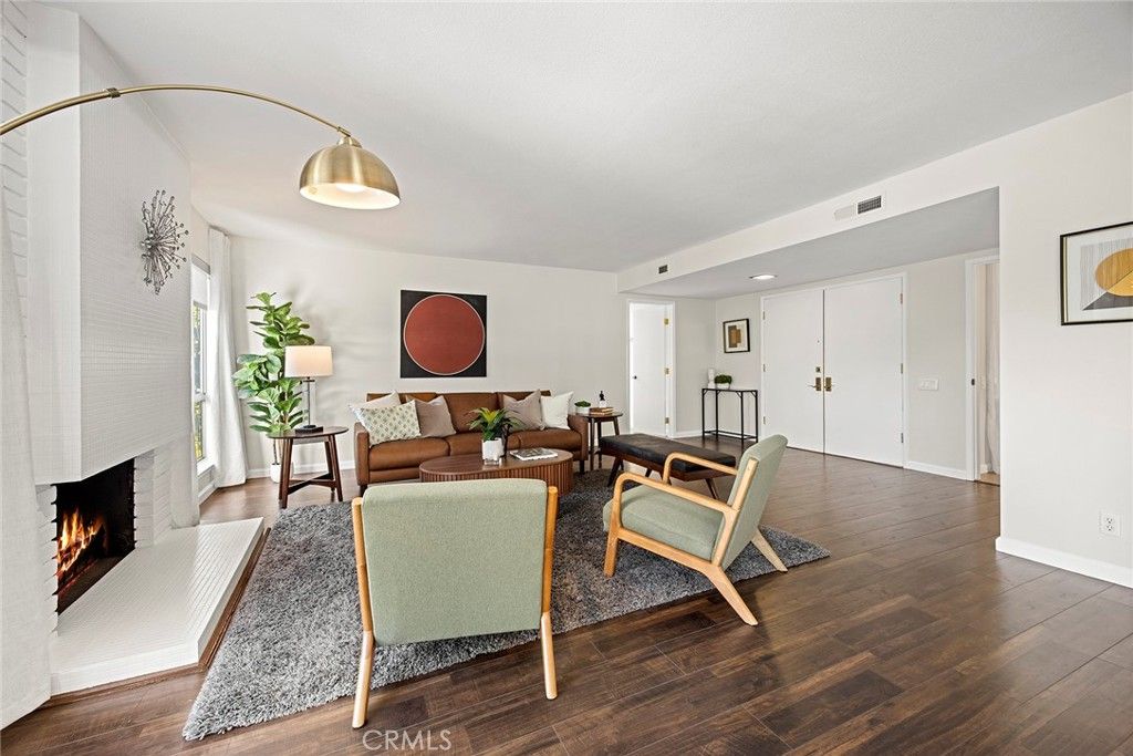 Image 14 of property listing at 620 E Glenwood, Fullerton, CA 92831