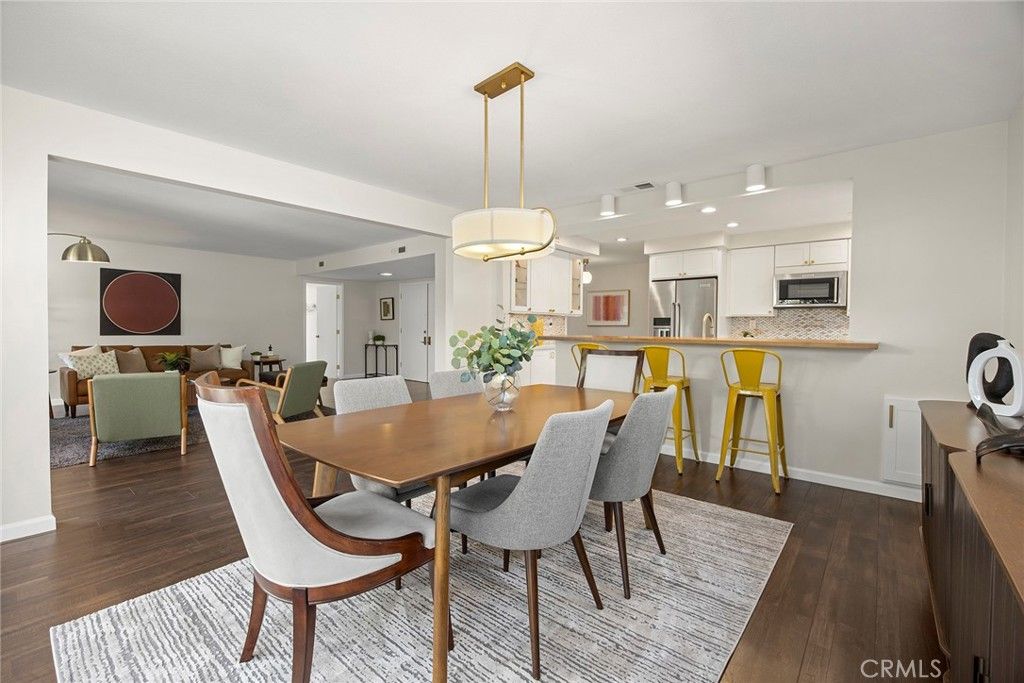 Image 17 of property listing at 620 E Glenwood, Fullerton, CA 92831