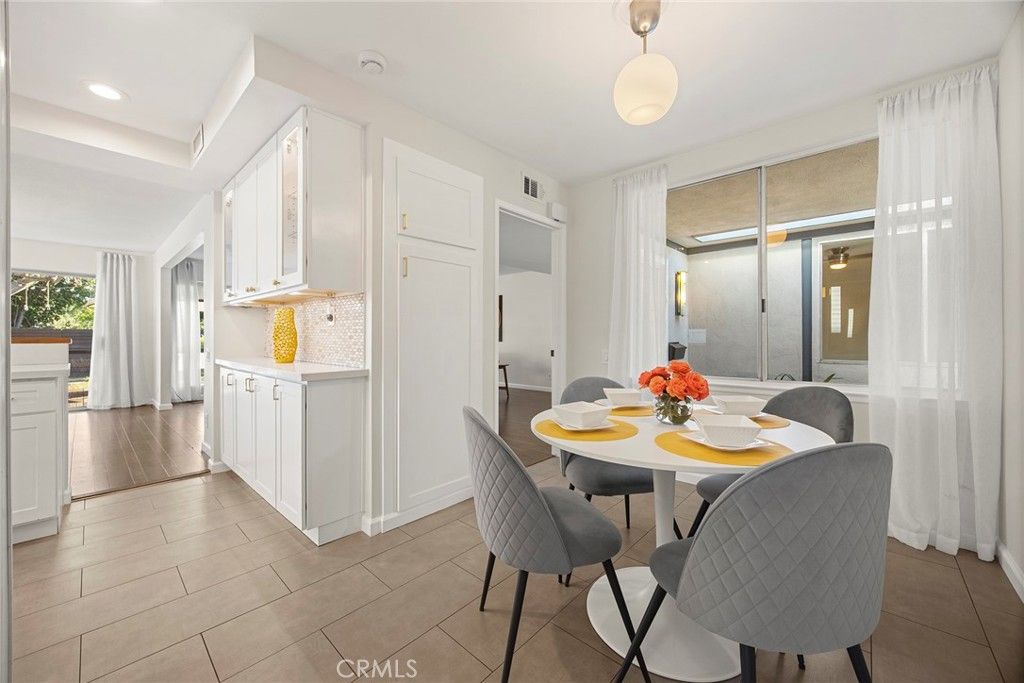 Image 24 of property listing at 620 E Glenwood, Fullerton, CA 92831