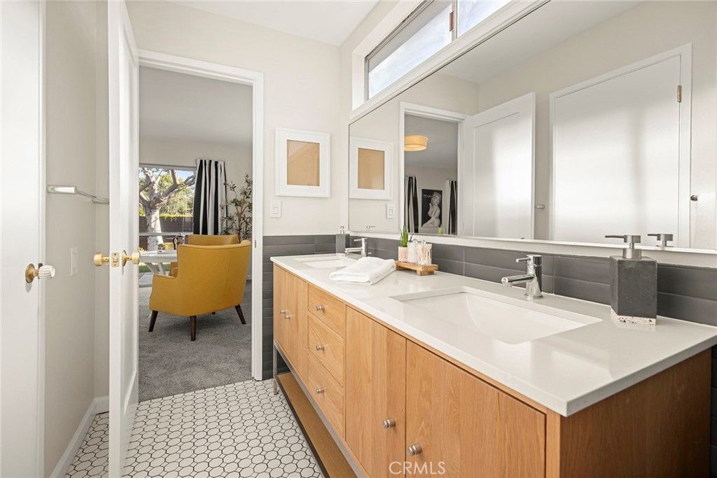 Image 39 of property listing at 620 E Glenwood, Fullerton, CA 92831