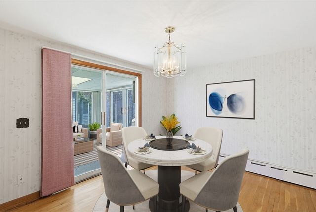 10 Brayton Rd, Tiverton, RI 02878