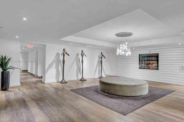 201 SW 17th Rd 302, Miami, FL 33129