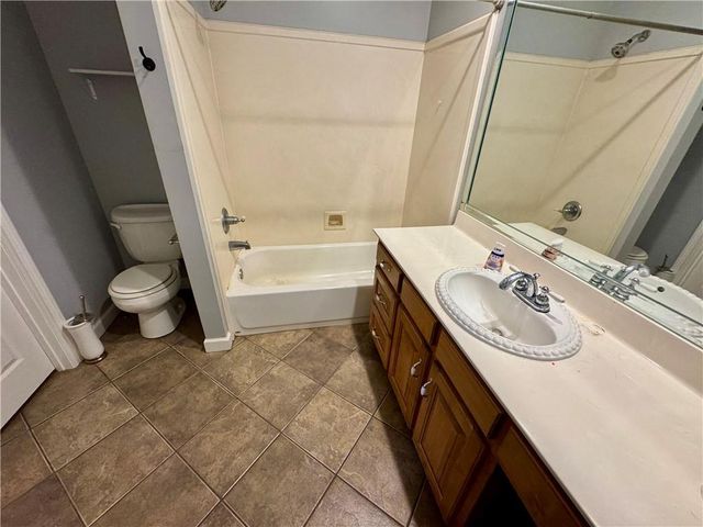 8579 Tunbridge Wells N Drive, Semmes, AL 36575