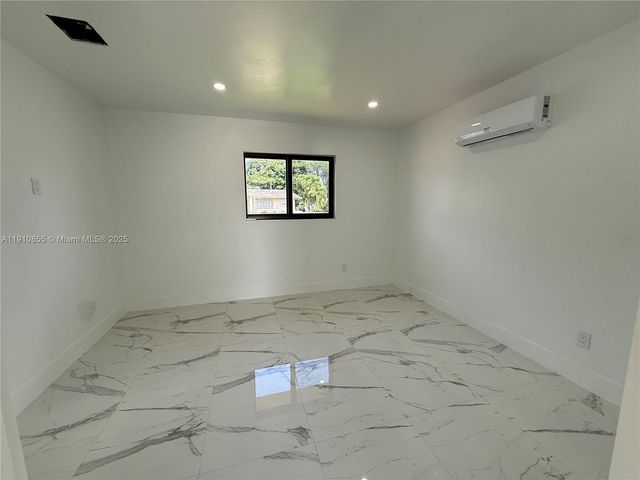 9824 SW 26th Ter 1, Miami, FL 33165