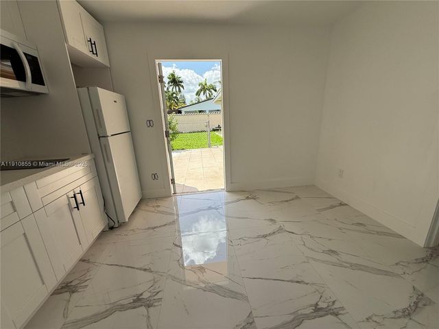 9824 SW 26th Ter 1, Miami, FL 33165