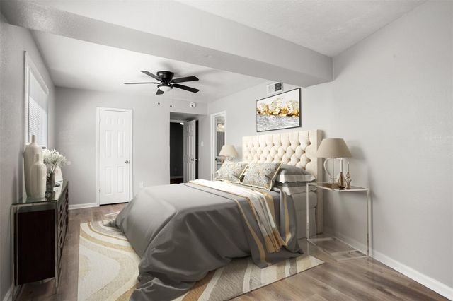 8800 Gulf Freeway 13, Houston, TX 77017