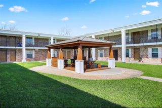 8800 Gulf Freeway 13, Houston, TX 77017