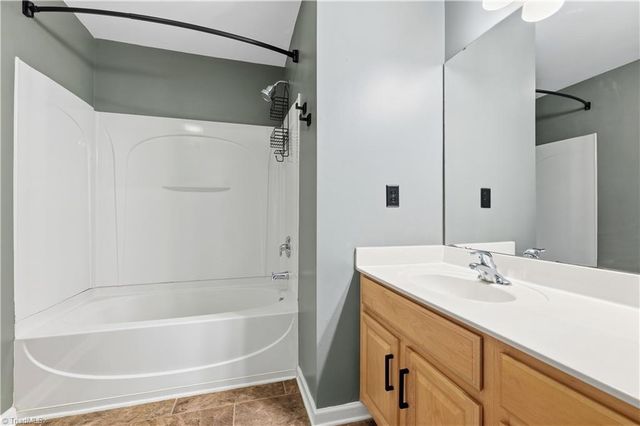 6 Cobble Lane, Greensboro, NC 27407
