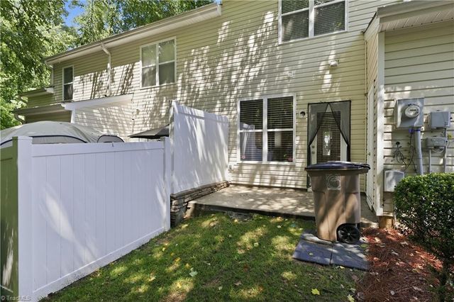 6 Cobble Lane, Greensboro, NC 27407