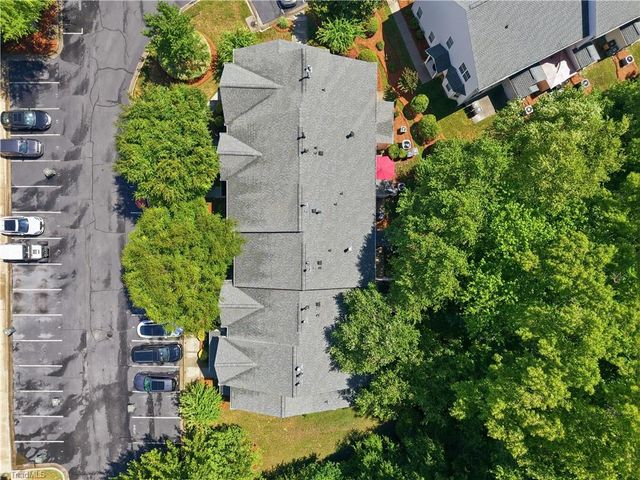 6 Cobble Lane, Greensboro, NC 27407