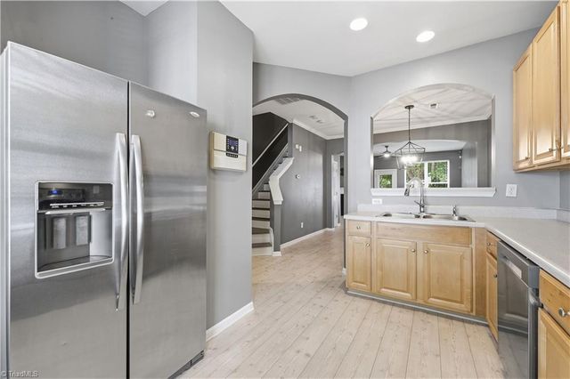 6 Cobble Lane, Greensboro, NC 27407