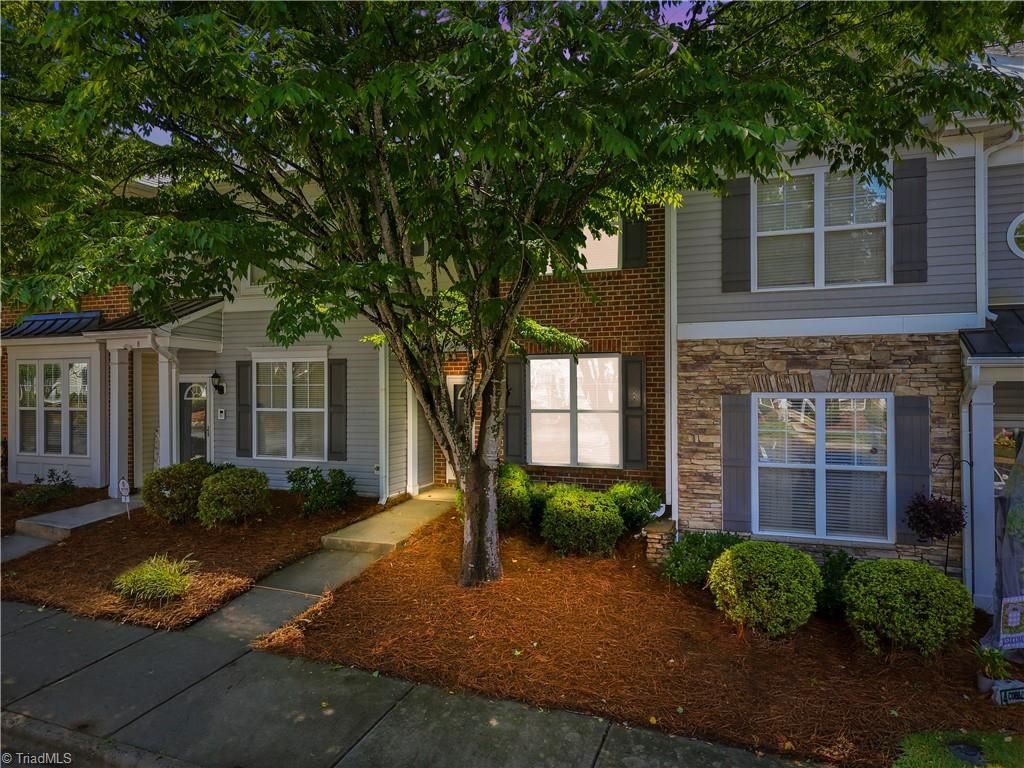6 Cobble Lane, Greensboro, NC 27407