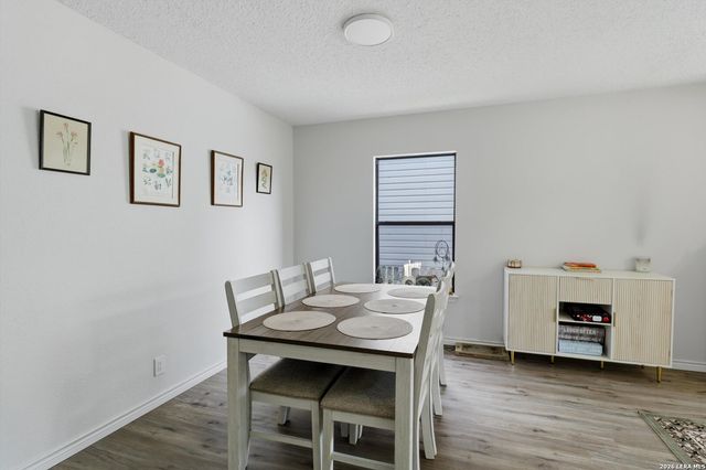 9430 Kenton Hill, San Antonio, TX 78240