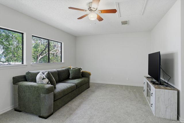 9430 Kenton Hill, San Antonio, TX 78240