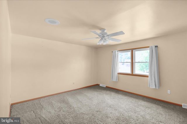 441 DEGLER AVE, Leesport, PA 19533