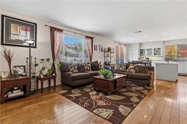 152 Alabaster, Perris, CA 92570