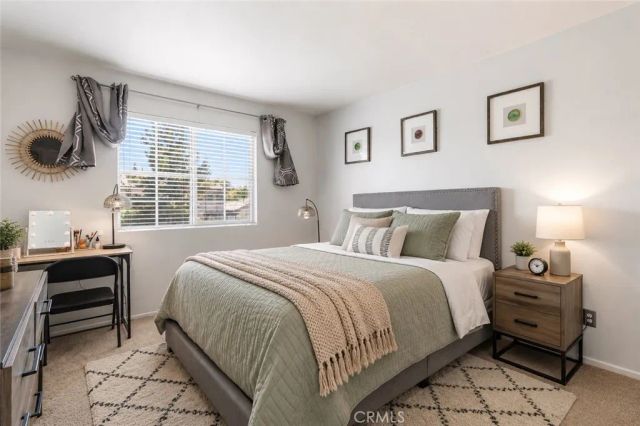 152 Alabaster, Perris, CA 92570