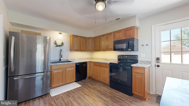 458 RAILROAD AVE, Centreville, MD 21617