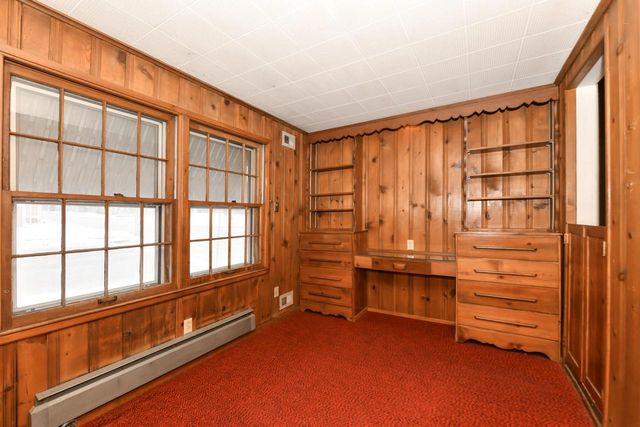 703 N West AVENUE, Waukesha, WI 53186