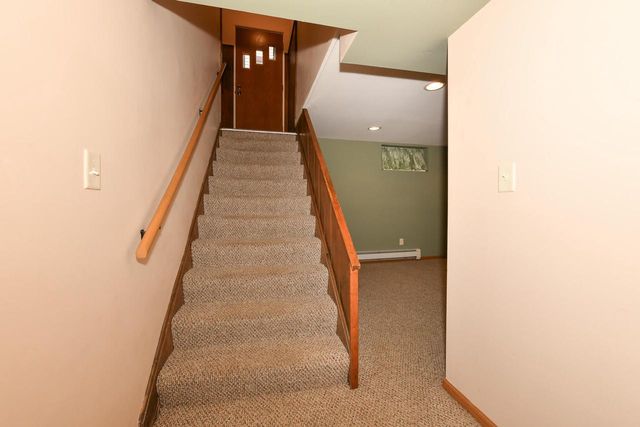 703 N West AVENUE, Waukesha, WI 53186