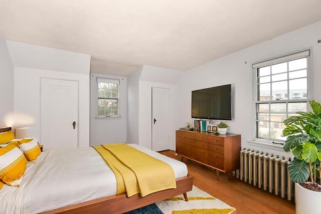 703 N West AVENUE, Waukesha, WI 53186