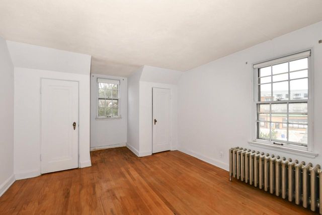 703 N West AVENUE, Waukesha, WI 53186